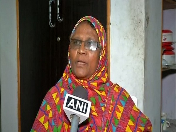 Hyderabad woman stranded in Oman, kin demand EAM's help Hyderabad woman stranded in Oman, kin demand EAM's help