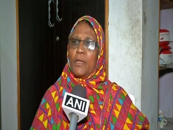 Hyderabad woman stranded in Oman, kin demand EAM's help Hyderabad woman stranded in Oman, kin demand EAM's help
