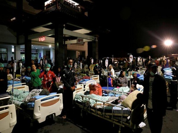Indonesia earthquake: Death toll mounts to 98 Indonesia earthquake: Death toll mounts to 98