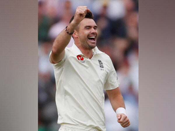 Anderson becomes 1st bowler to take 100 wickets at Lord's Anderson becomes 1st bowler to take 100 wickets at Lord's