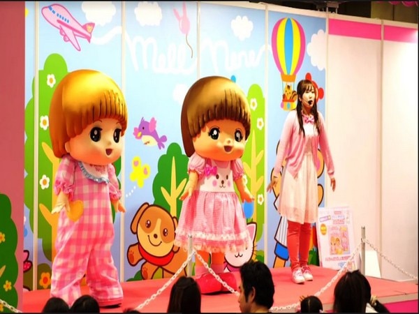 International toy exhibition in Tokyo attracts many International toy exhibition in Tokyo attracts many