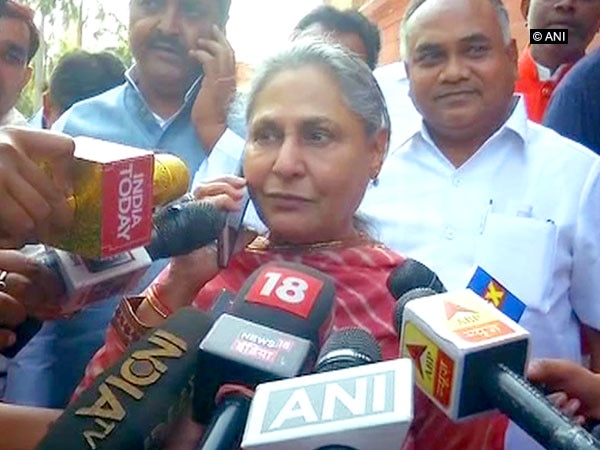 Jaya Bachchan refuses to comment on Naresh Agarwal Jaya Bachchan refuses to comment on Naresh Agarwal