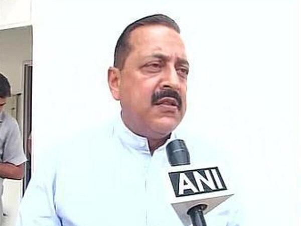 Rahul Gandhi's visit to Surat beneficial for BJP: Jitendra Singh Rahul Gandhi's visit to Surat beneficial for BJP: Jitendra Singh