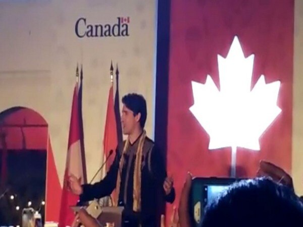 Justin Trudeau's 'Bhangra' takes Twitter by storm Justin Trudeau's 'Bhangra' takes Twitter by storm