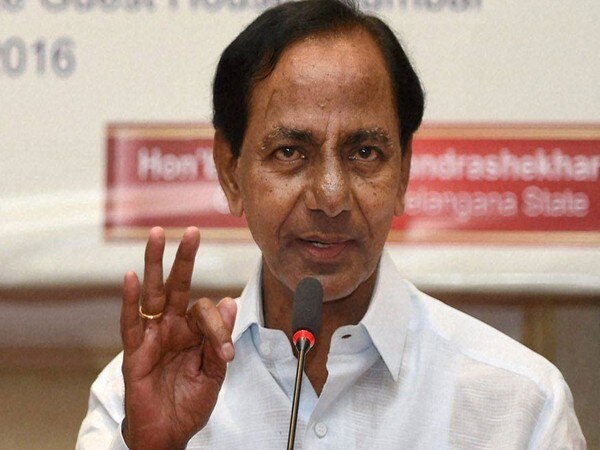 Telangana CM calls Congress 'Villian No.1' Telangana CM calls Congress 'Villian No.1'