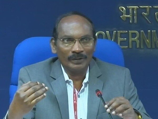 ISRO to launch 'Chandrayaan-2' early next year ISRO to launch 'Chandrayaan-2' early next year