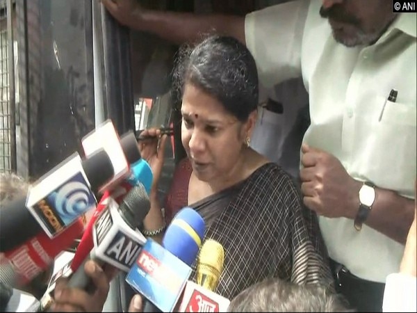 Kanimozhi detained after opposition parties' protest Kanimozhi detained after opposition parties' protest