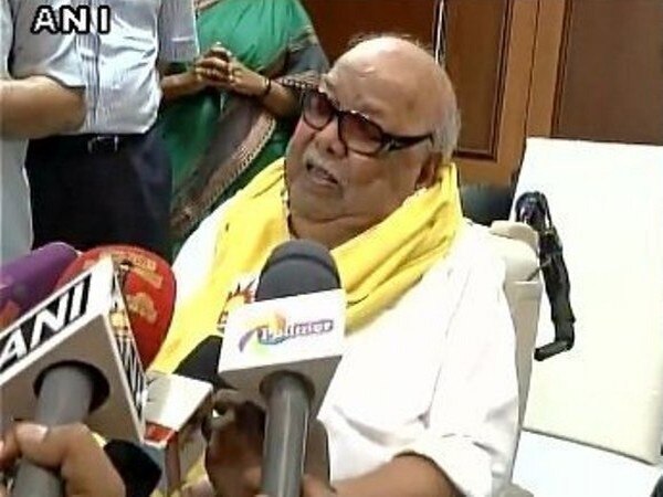 Karunanidhi's health deteriorates Karunanidhi's health deteriorates