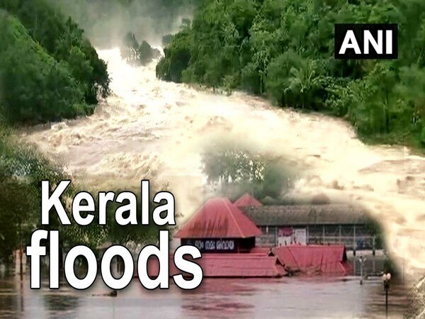 Kerala floods: Victim breaks down after seeing his damanged house Kerala floods: Victim breaks down after seeing his damanged house