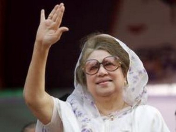 Khaleda Zia appears before court in corruption cases Khaleda Zia appears before court in corruption cases