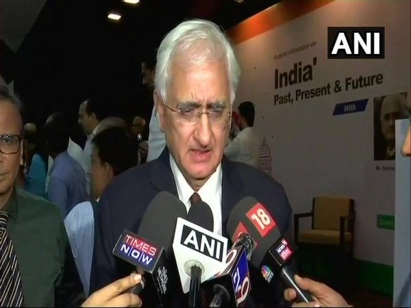 Salman Khurshid defends Digvijay Singh's 'Hindu terrorism' comment Salman Khurshid defends Digvijay Singh's 'Hindu terrorism' comment