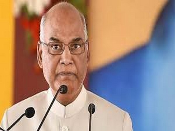 President Kovind pays tribute at Amar Jawan Jyoti President Kovind pays tribute at Amar Jawan Jyoti