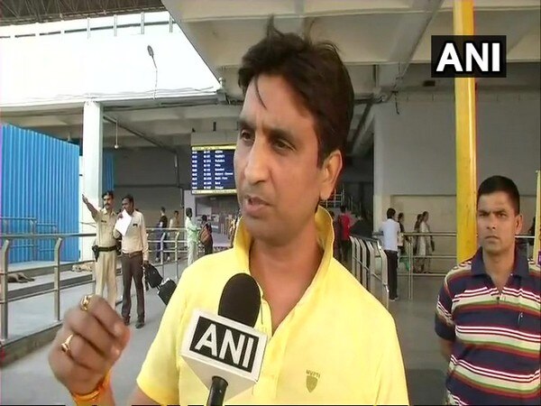 Kumar Vishwas urges AAP to withdraw cases against party workers Kumar Vishwas urges AAP to withdraw cases against party workers