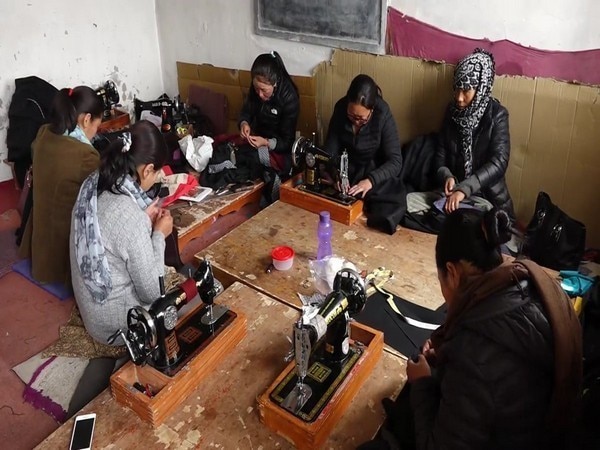 Handloom dept. extends helping hand to unemployed youth in Leh Handloom dept. extends helping hand to unemployed youth in Leh