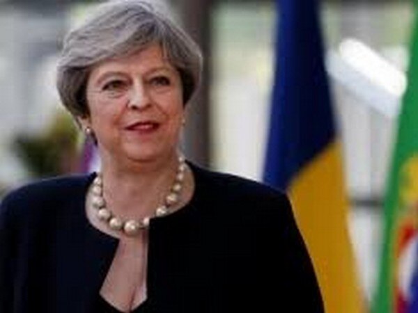 UK urges EU to pause full Brexit till 2021 UK urges EU to pause full Brexit till 2021