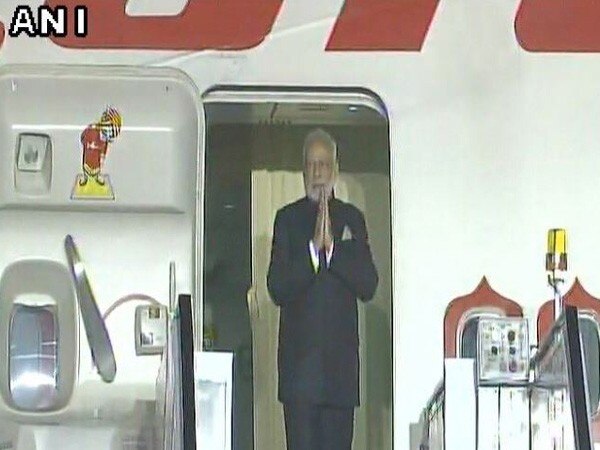 PM Modi returns to India after attending ASEAN Summits in Philippines PM Modi returns to India after attending ASEAN Summits in Philippines