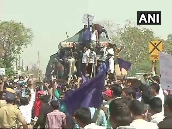 Bharat Bandh: Curfew to remain imposed in various parts of Madhya Pradesh Bharat Bandh: Curfew to remain imposed in various parts of Madhya Pradesh