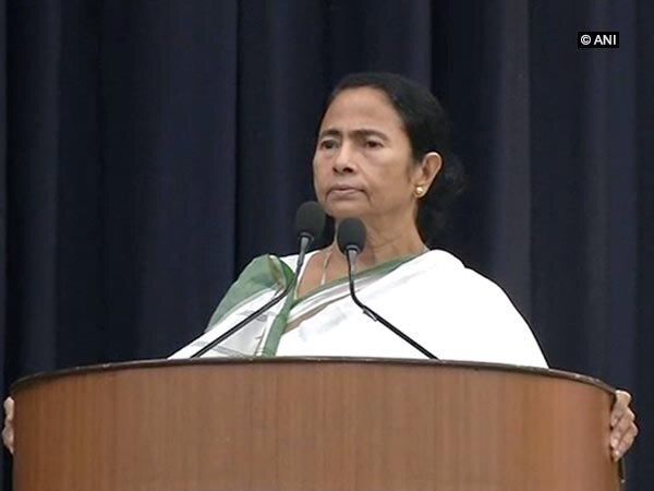 Won't link Aadhaar with phone, disconnect my number if you want: Mamata Banerjee Won't link Aadhaar with phone, disconnect my number if you want: Mamata Banerjee