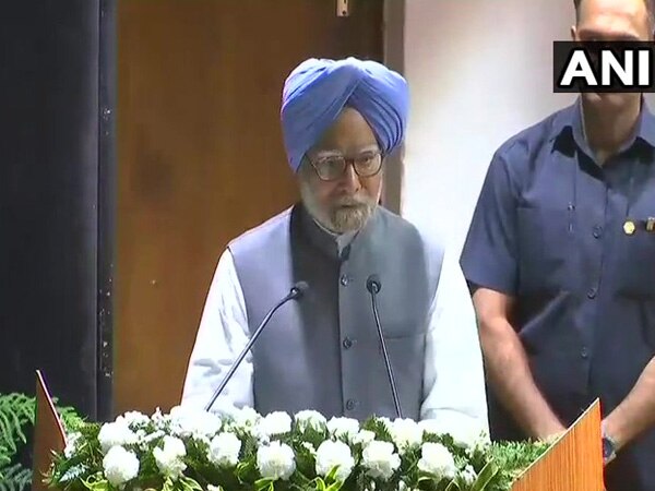 Increasing atrocities against Dalits, minorities could harm democracy: Manmohan Singh Increasing atrocities against Dalits, minorities could harm democracy: Manmohan Singh