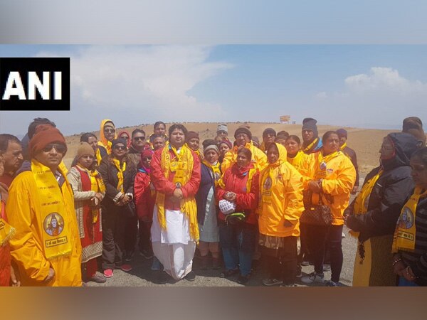 China stopping devotees from taking dip in Mansarovar Lake, says a priest China stopping devotees from taking dip in Mansarovar Lake, says a priest