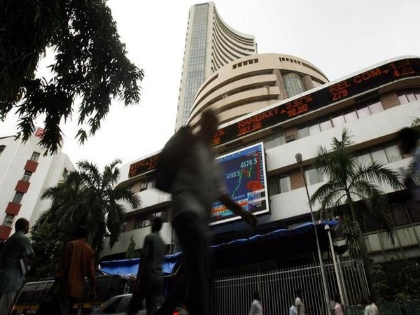 Sensex rises 570 pts, Nifty above 10,300 as RBI holds policy rates Sensex rises 570 pts, Nifty above 10,300 as RBI holds policy rates