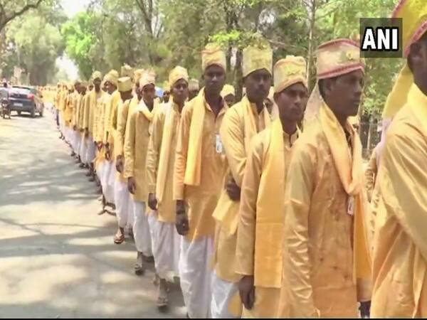 1100 couples tie knot in mass wedding in Chhattisgarh 1100 couples tie knot in mass wedding in Chhattisgarh