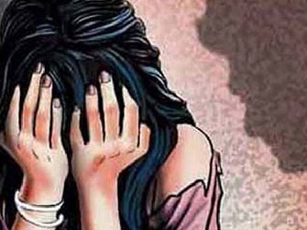 Mathura: 19-year-old girl abducted from Delhi-Agra Highway Mathura: 19-year-old girl abducted from Delhi-Agra Highway