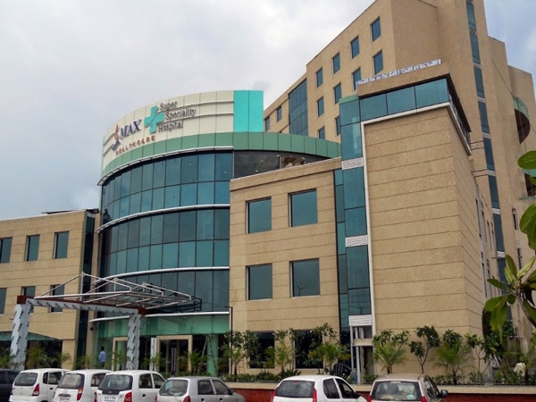 Case registered against Max Hospital over negligence issue Case registered against Max Hospital over negligence issue