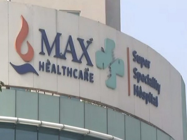 Max Hospital case: Delhi Medical Council gives clean chits to doctors Max Hospital case: Delhi Medical Council gives clean chits to doctors