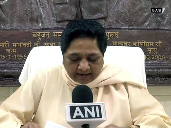 Mayawati slams media and BJP for distorting facts Mayawati slams media and BJP for distorting facts