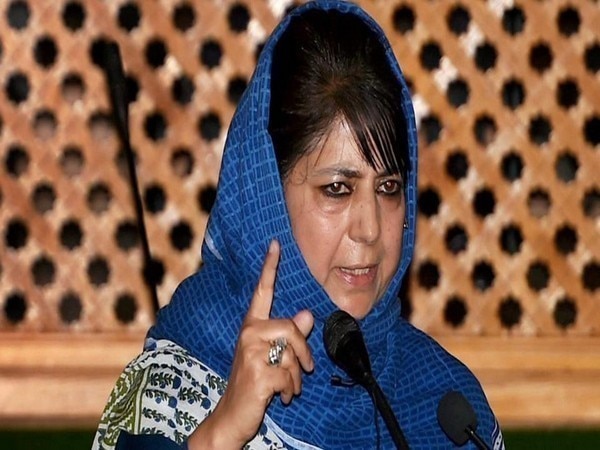 Mehbooba for dialogue to end political violence Mehbooba for dialogue to end political violence