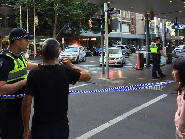 SUV crashes into crowd in Melbourne, 15 injured SUV crashes into crowd in Melbourne, 15 injured