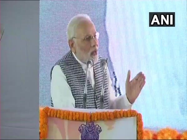 Modi boards metro to inaugurate Ambedkar memorial Modi boards metro to inaugurate Ambedkar memorial