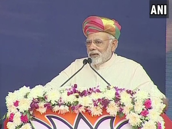 Congress learnt 'divide and rule' policy from British: PM Modi Congress learnt 'divide and rule' policy from British: PM Modi