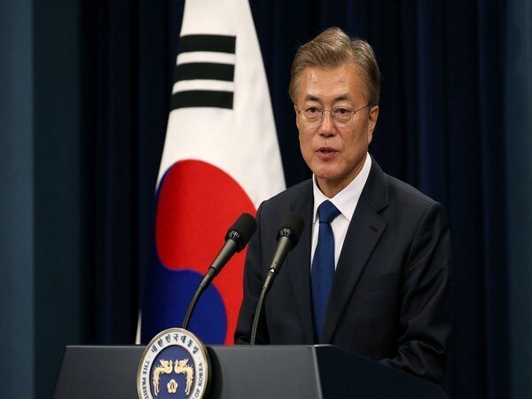 Moon returns to S Korea from Russia visit Moon returns to S Korea from Russia visit