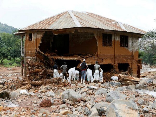 Death toll in Sierra Leone mudslides rises to 467 Death toll in Sierra Leone mudslides rises to 467