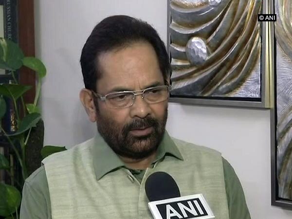 Zero in work, hero in protesting: Naqvi takes jibe at AAP Zero in work, hero in protesting: Naqvi takes jibe at AAP