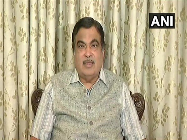 Gadkari welcomes AIMTC's decision to end strike Gadkari welcomes AIMTC's decision to end strike