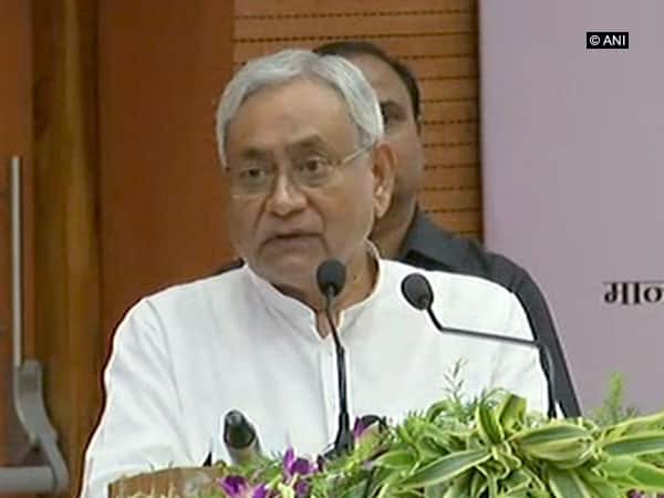 Simultaneous election right in theory but not possible now: Nitish Kumar Simultaneous election right in theory but not possible now: Nitish Kumar