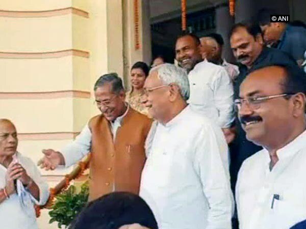 No-confidence motion: JD(U) to support Centre, BJD walks out of Parliament No-confidence motion: JD(U) to support Centre, BJD walks out of Parliament