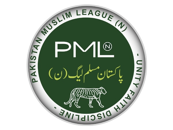 PML(N) leader, 3 others injured in grenade attack in Karachi PML(N) leader, 3 others injured in grenade attack in Karachi