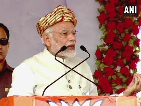 PM Modi endorses Poonwalla's allegation, questions Congress' 'internal democracy' PM Modi endorses Poonwalla's allegation, questions Congress' 'internal democracy'