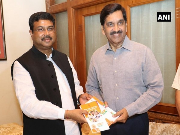 Sampark for Samarthan: Pradhan meets Odisha industrialist Sampark for Samarthan: Pradhan meets Odisha industrialist