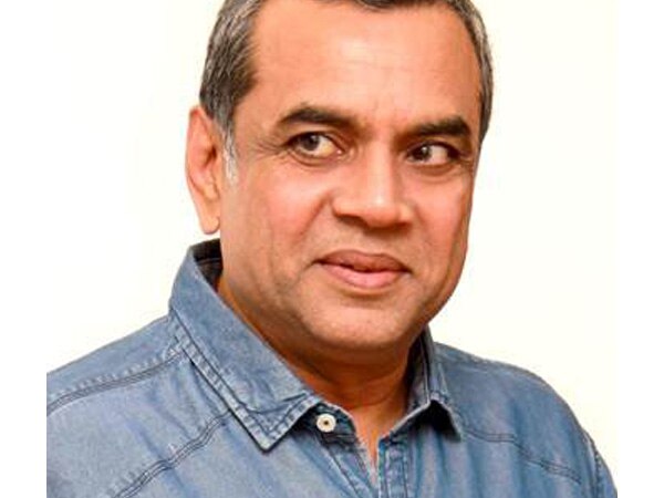 Paresh Rawal deletes his 'Chai-Wala- Bar-Wala' tweet, issues apology Paresh Rawal deletes his 'Chai-Wala- Bar-Wala' tweet, issues apology