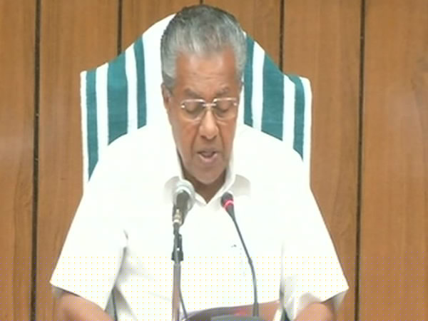 Kerala cabinet accepts commission report on Mangalam chat scandal