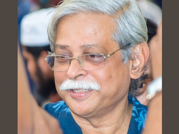 Bangladesh: Prof Zafar Iqbal stabbed,  now 'out of danger' Bangladesh: Prof Zafar Iqbal stabbed,  now 'out of danger'