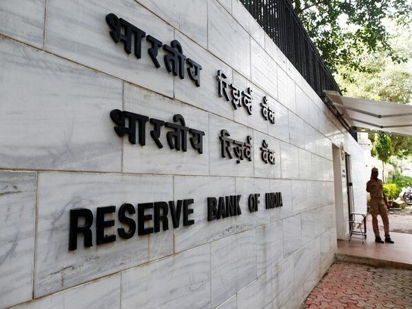 RBI sets April 30 deadline for banks to link CBS with SWIFT RBI sets April 30 deadline for banks to link CBS with SWIFT