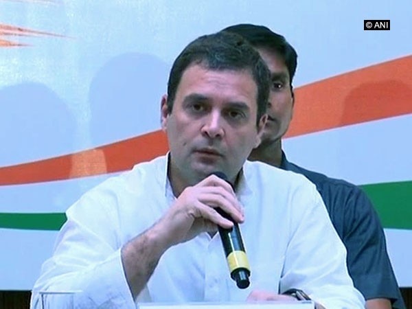 PM Modi does not discuss fundamental issues: Rahul PM Modi does not discuss fundamental issues: Rahul