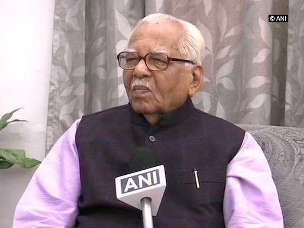 Akhilesh-bungalow row: Ram Naik asks Adityanath to take action Akhilesh-bungalow row: Ram Naik asks Adityanath to take action