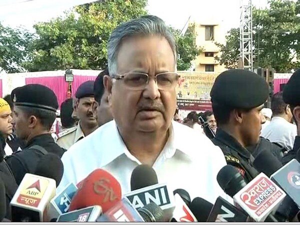 Congress will face same fate as in UP: Raman Singh on Gujarat Poll Congress will face same fate as in UP: Raman Singh on Gujarat Poll